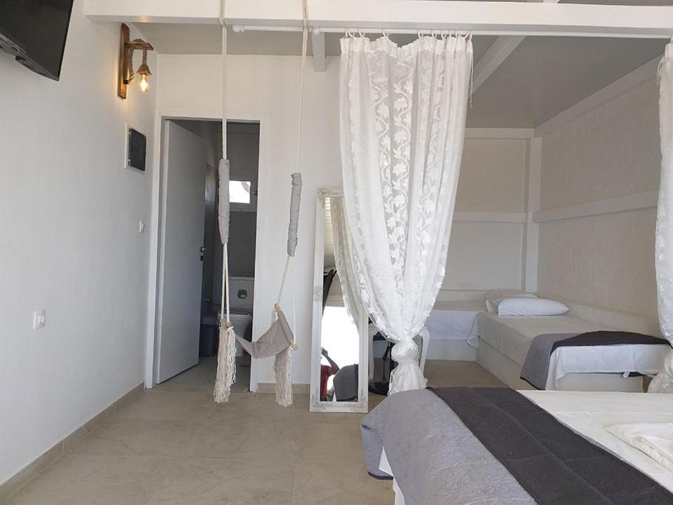 Anatoli Studios Schoinoussa Luaran gambar