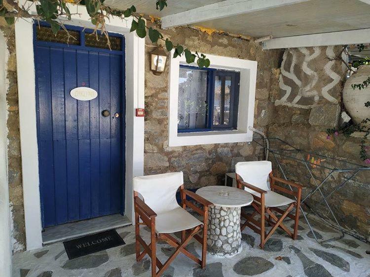 Anatoli Studios Schoinoussa Bilik gambar